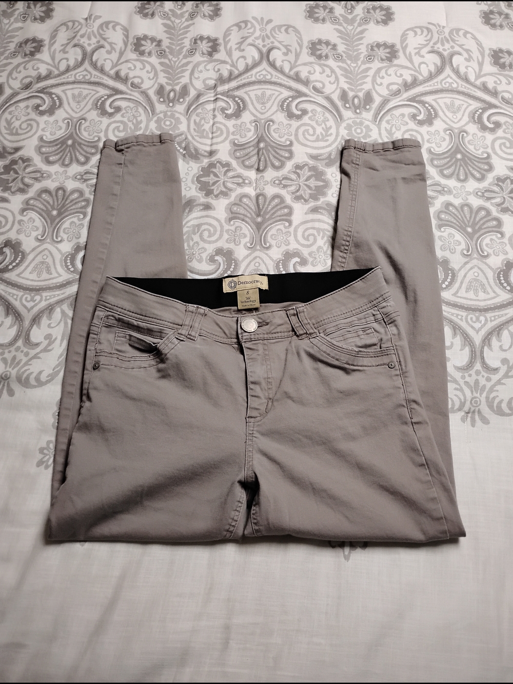 Democracy Slim Stretch Pants in Taupe